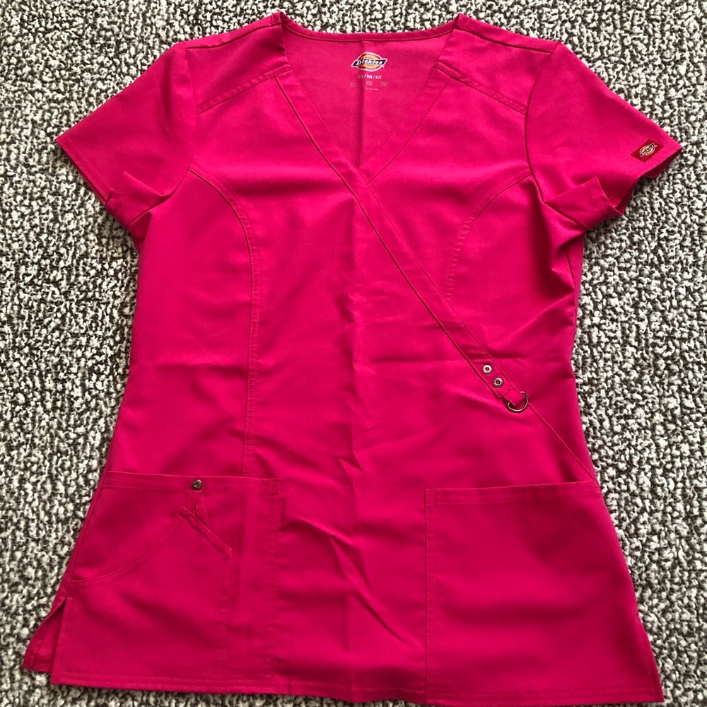 Dickies Xtreme Stretch women’s scrub top